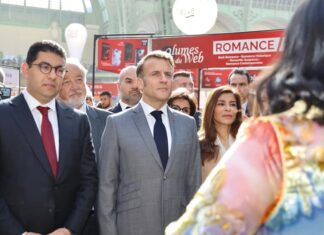 Le Maroc à l’honneur du Festival du livre de Paris : Emmanuel Macron célèbre la littérature marocaine