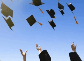 Bac en poche pour plus de 311 000 élèves cette année Bac en poche pour plus de 311 000 élèves cette année