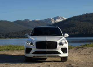 Bentley dévoile le Bentayga Speed et un nouveau « Winged B »