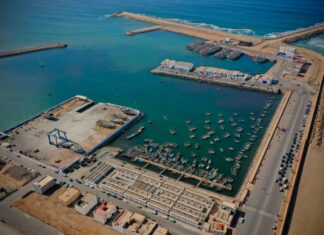 À Sidi Ifni, l’argile remplace le plastique dans la pêche au poulpe À Sidi Ifni, l’argile remplace le plastique dans la pêche au poulpe
