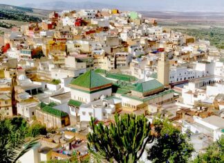 Moussem de Moulay Idriss : un rendez-vous spirituel et culturel Moussem de Moulay Idriss : un rendez-vous spirituel et culturel