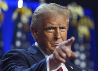 2.000 dollars pour chaque Américain, promet Trump 2.000 dollars pour chaque Américain, promet Trump