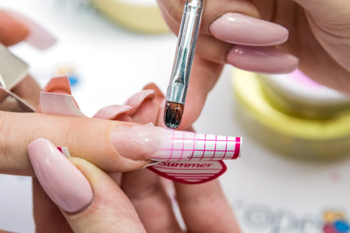 Le Maroc interdit les cosmétiques contenant du TPO