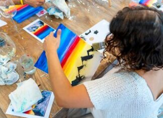 « Ajii Narsmo » invite petits et grands à dessiner ensemble à Agadir « Ajii Narsmo » invite petits et grands à dessiner ensemble à Agadir