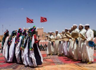 Ouarzazate célèbre le patrimoine vivant avec le festival national d’Ahwach Ouarzazate célèbre le patrimoine vivant avec le festival national d’Ahwach
