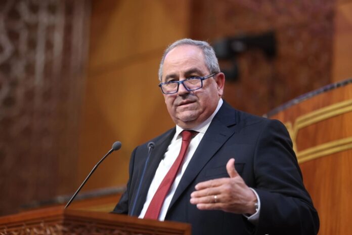 Fin des PFE en licence : le ministre pointe du doigt l’IA et le manque d’encadrants