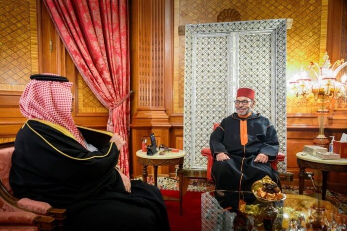 SM le Roi reçoit à Casablanca un émissaire du Serviteur des Lieux Saints de l’Islam