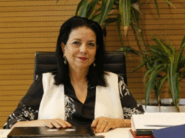 Le Maroc défend à Paris un modèle numérique égalitaire et ouvert aux femmes