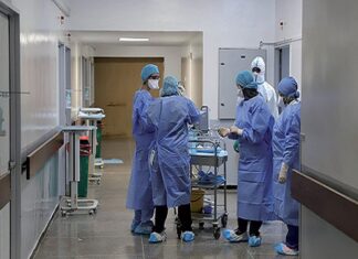 Santé : 800 postes ouverts pour renforcer les équipes soignantes Santé : 800 postes ouverts pour renforcer les équipes soignantes