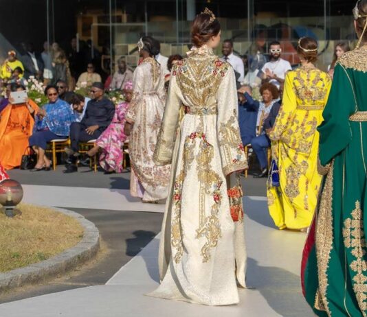 Le caftan marocain brille à Séville lors de deux défilés d’exception Le caftan marocain brille à Séville lors de deux défilés d’exception