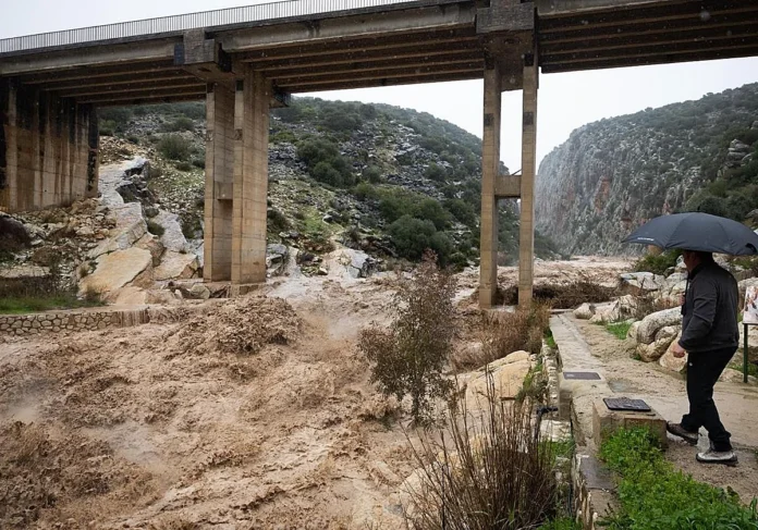 Tempête Leonardo en Espagne : l’Andalousie croule sous l’eau