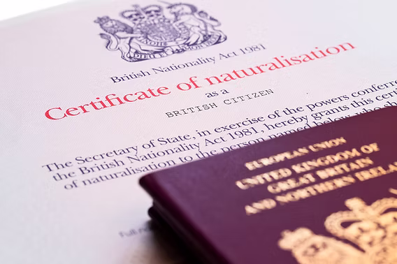 Immigration : ruée vers la naturalisation au Royaume-Uni