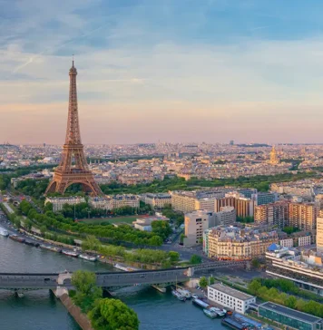 Canicule et pollution à l’ozone : Paris serre la vis sur la circulation Canicule et pollution à l'ozone : Paris serre la vis sur la circulation