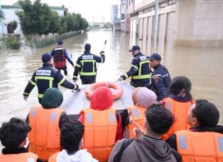 Ksar El Kébir : les FAR et la Protection civile mobilisées sur le terrain Ksar El Kébir : les FAR et la Protection civile mobilisées sur le terrain