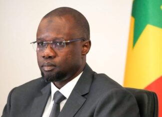 Face à la crise, le Sénégal restreint les déplacements officiels Face à la crise, le Sénégal restreint les déplacements officiels