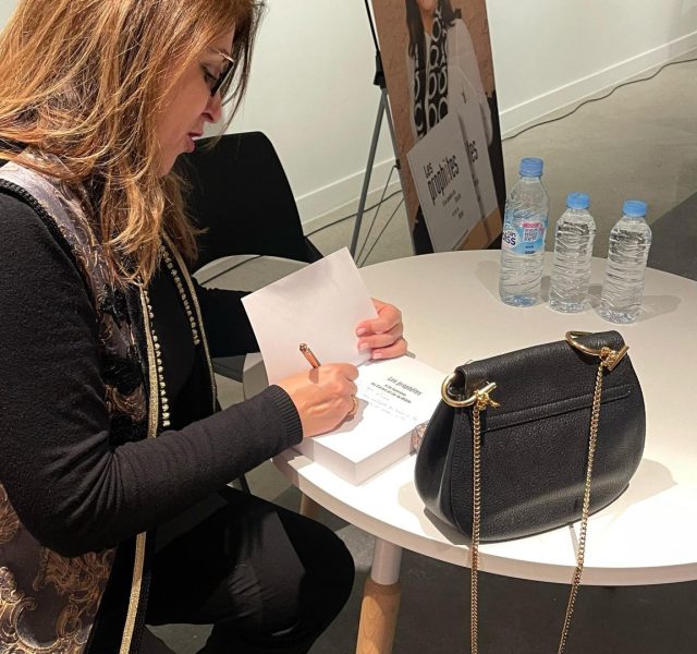 Reem Yasmina Laghrari présente ses ouvrages à Paris
