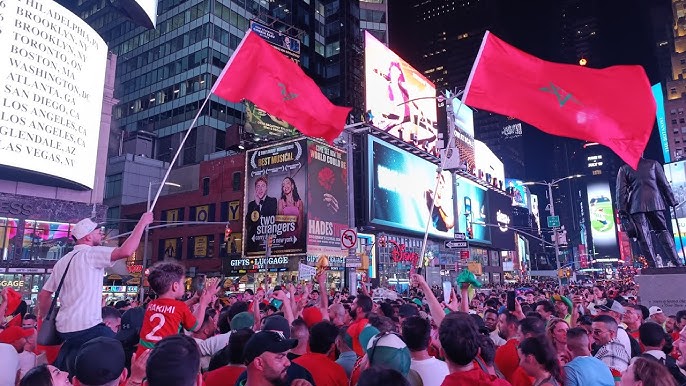 Les supporters marocains enflamment Times Square