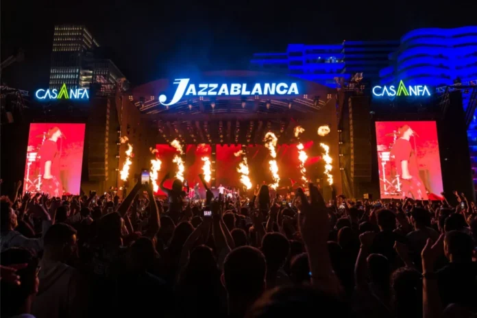 Jazzablanca fait vibrer Anfa Park entre ferveur pop et transe cuivrée